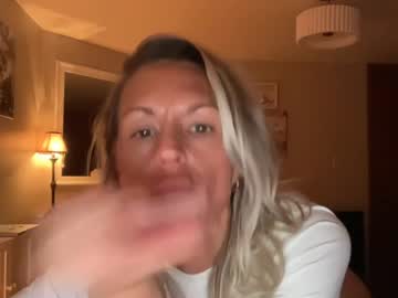 hotmommy cums