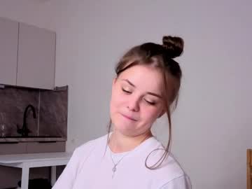 small queenn